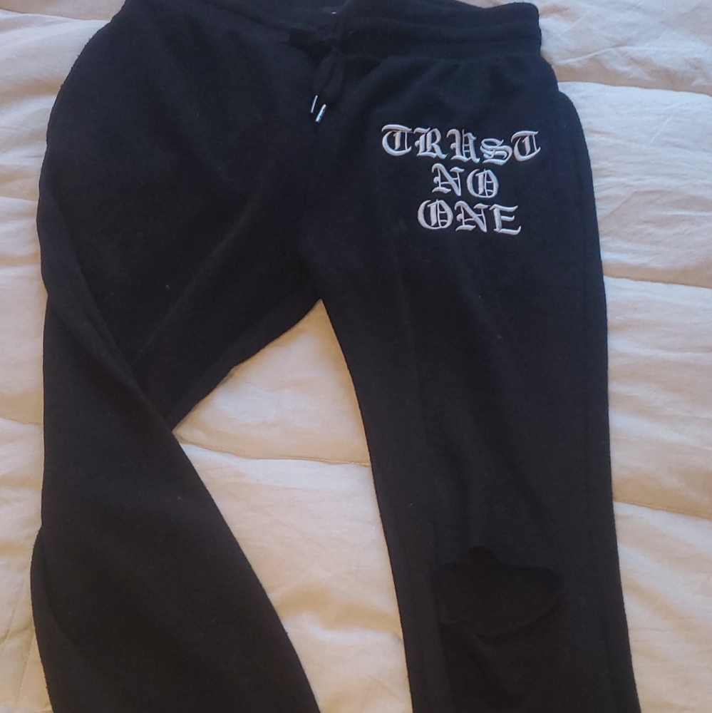Trust No One Joggers/Sweats